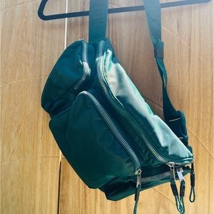 Ivy Park big Fanny pack